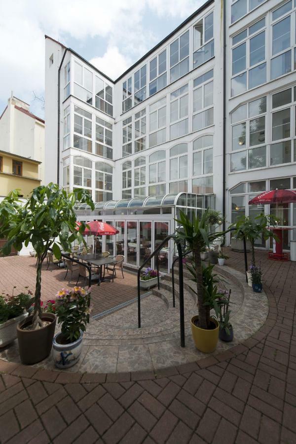 Eurowings Hotel Praga Exterior foto